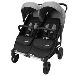 Lightweight Stroller - Little Travellers - Versatile and very easy to carry.