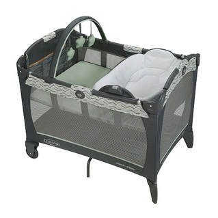 Pack 'n Play - Little Travellers - Portable and comfortable crib for the little ones